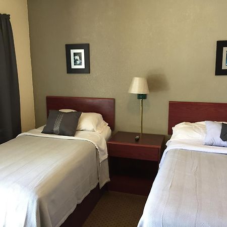Highland Court Motel Fairmont Kamer foto