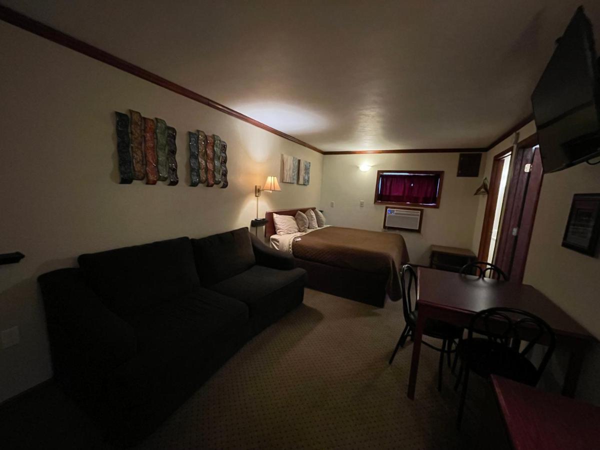 Highland Court Motel Fairmont Buitenkant foto
