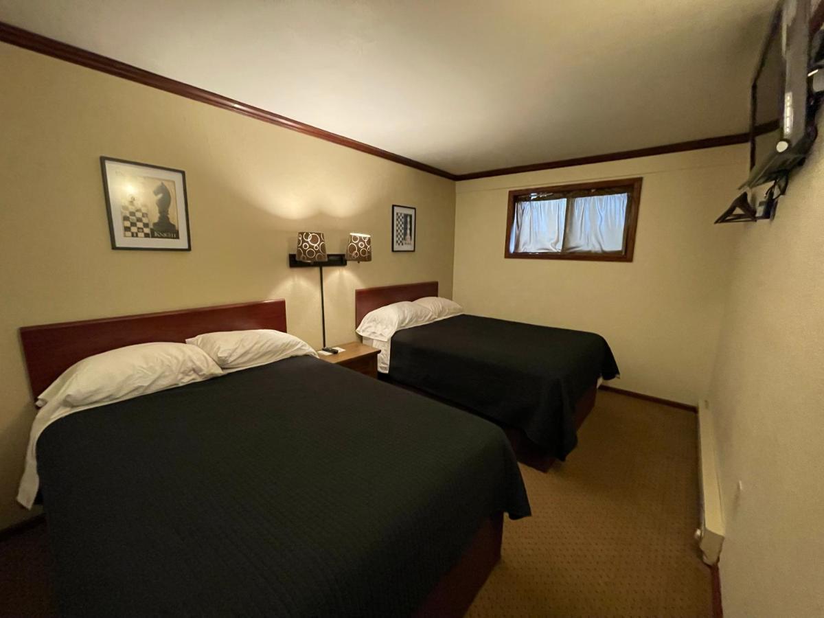 Highland Court Motel Fairmont Buitenkant foto