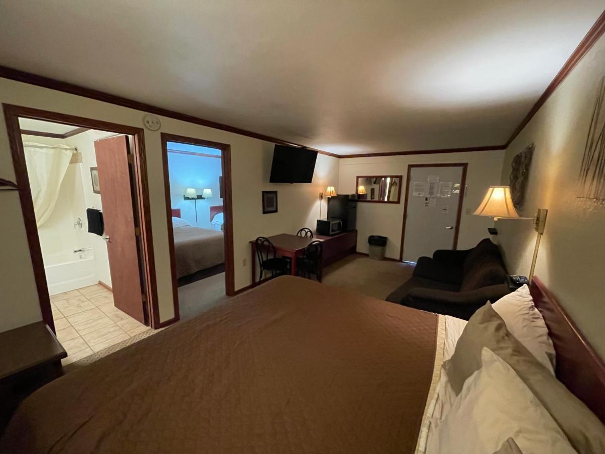 Highland Court Motel Fairmont Buitenkant foto