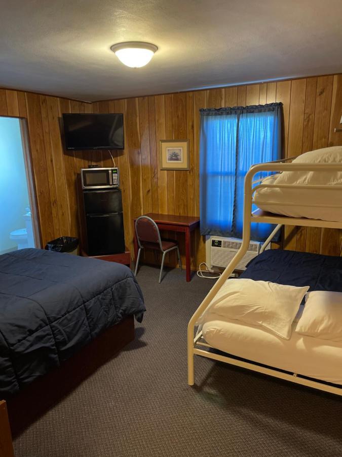 Highland Court Motel Fairmont Buitenkant foto