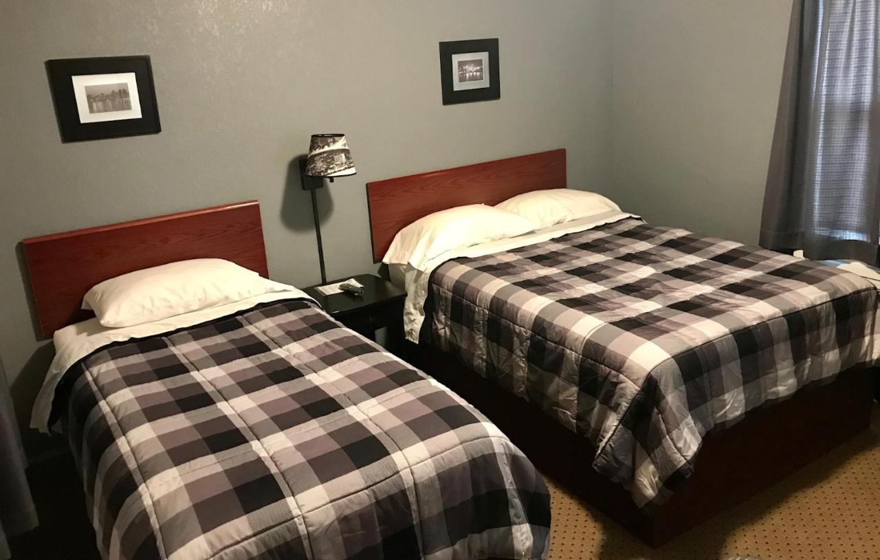 Highland Court Motel Fairmont Buitenkant foto